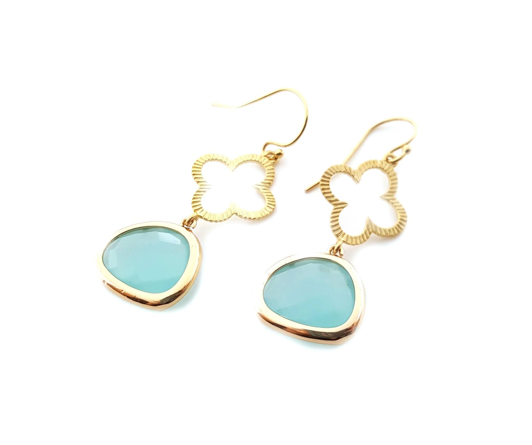 Jane The Virgin (The CW), Season 4 – Gold & Aqua Chalcedony Clover Earrings
