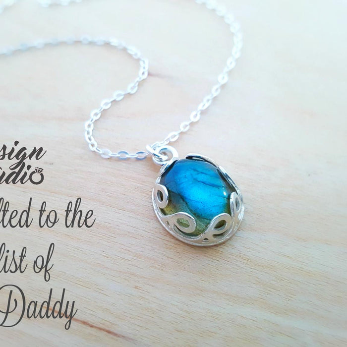 Baby Daddy, Season 6 – Bezeled Labradorite Pendant Necklace