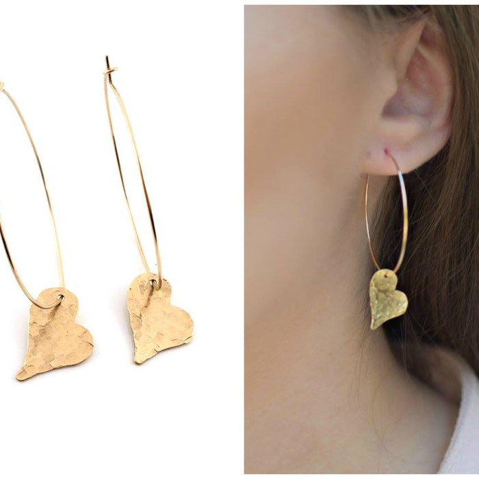 Fuller House, Season 5 (2019) – Hammered Heart Hoop Earrings