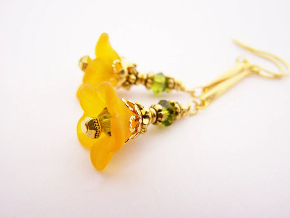 Orange Flower Beaded Glass Earrings - Gold Earrings - Flower Earrings - Dangle Earrings