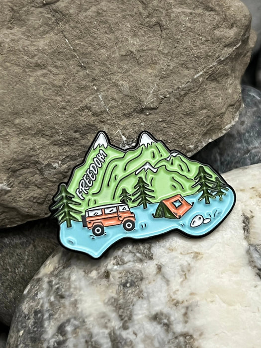 Australia Camping Enamel Pin – Freedom Road Trip & Mountain Adventure Design