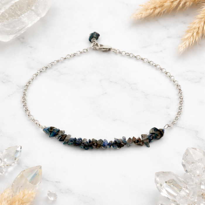 Blue Flash Labradorite Chip Bracelet – Sterling Silver Rolo Chain – Wire Wrapped Gemstone Bracelet – 7" Handmade Bracelet