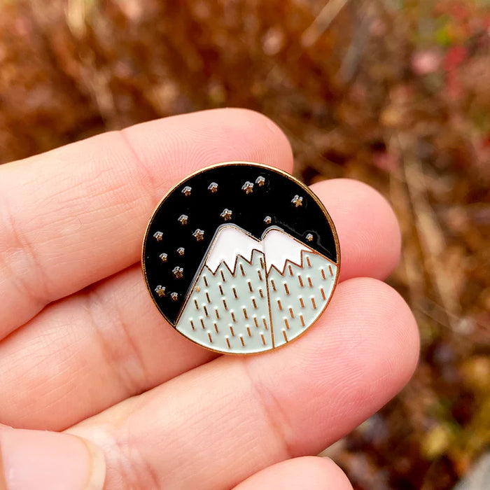 Night Sky Snow Capped Mountain Enamel Pin – Starry Landscape Design