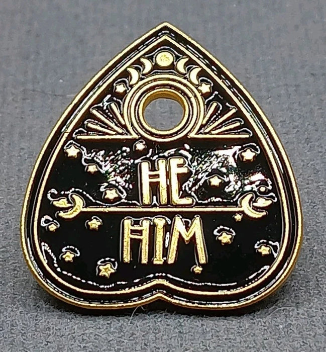 He / Him Ouija Planchette Pronoun Enamel Pin – Spooky Pronoun Pin