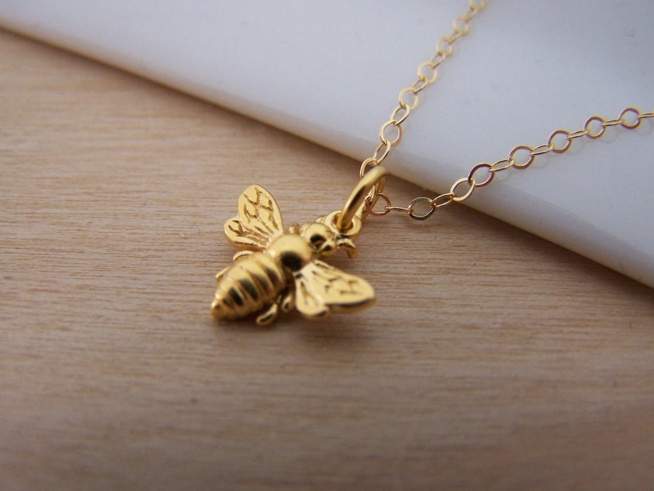 Gold Bumblebee Charm Necklace - Honey Bee Minimalist Jewelry - Bumble Bee Jewelry